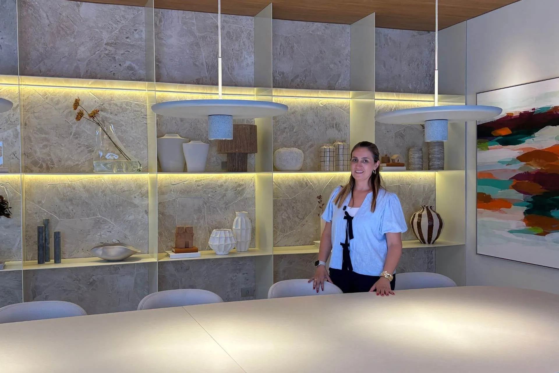 Rosangela Kubota em um projeto da Ro Organiza
